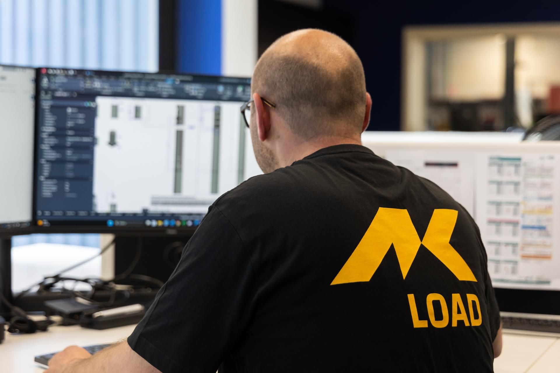 Gepersonaliseerde laadpalen duurzaamheid belgische productie - AK Load - Balen